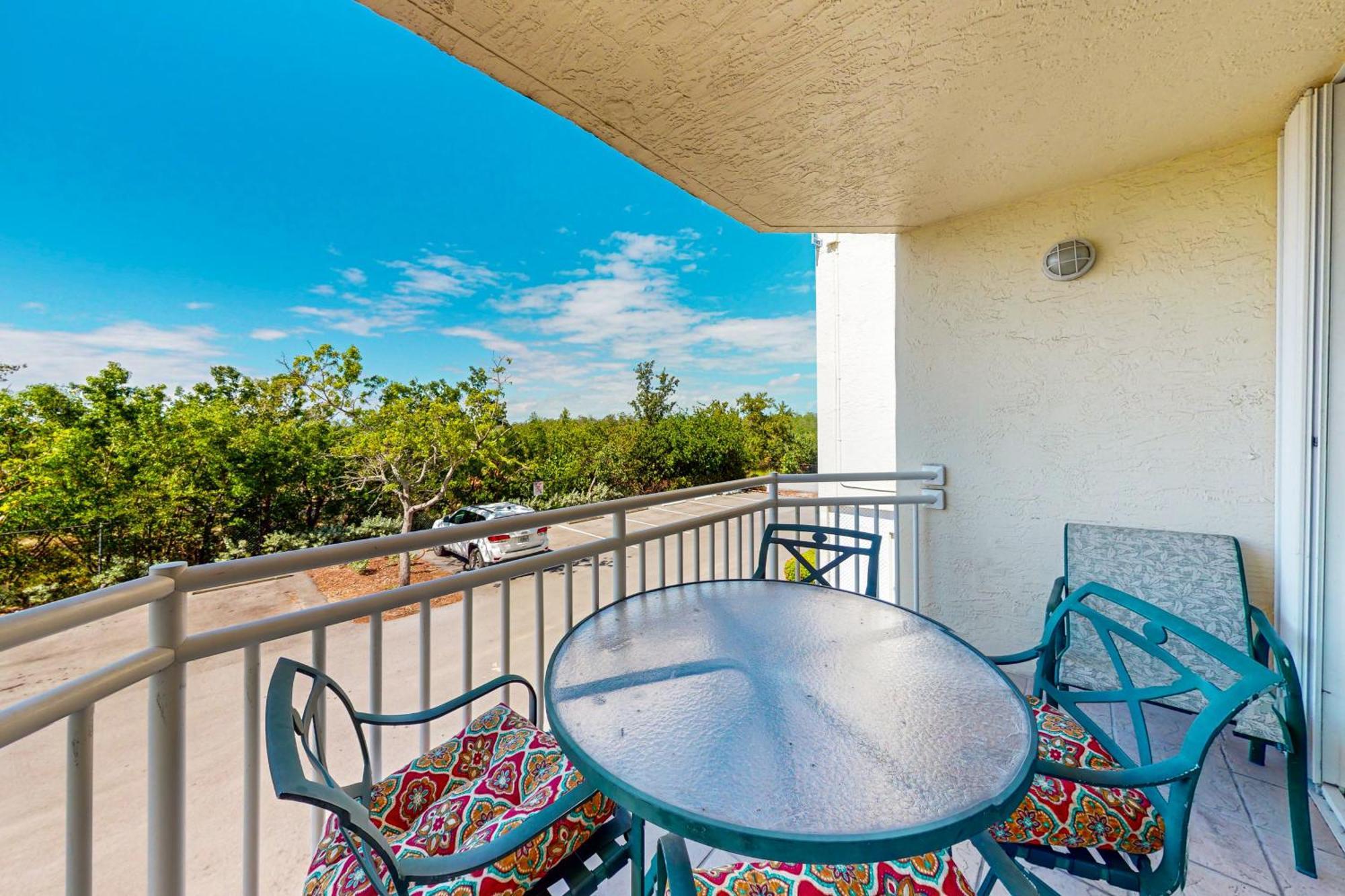 Sunrise Suites Dominican Suite #110 Key West Bilik gambar